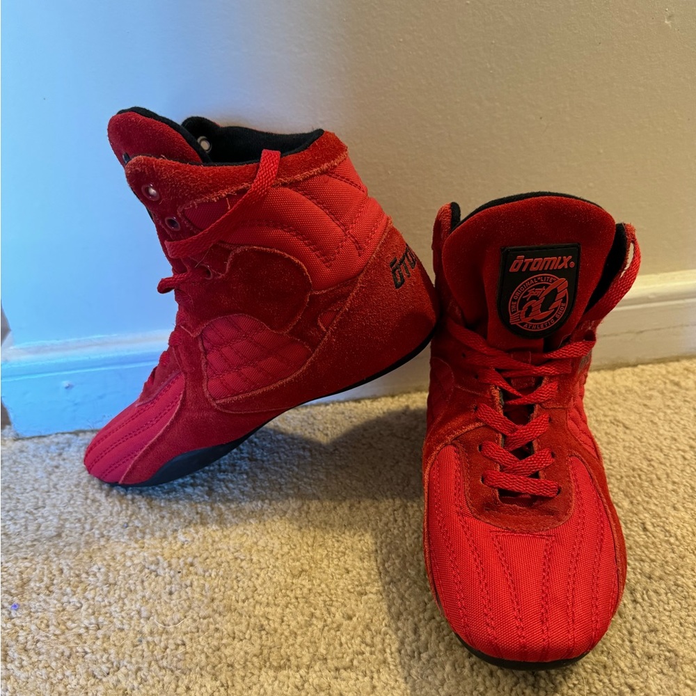 Otomix Red Weightlifting or Wrestling Shoe. Women’s Size 7